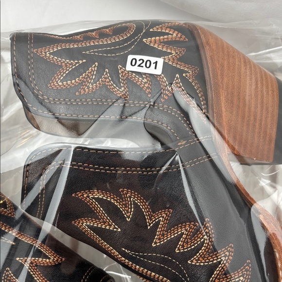 Ariat Women’s Black and Brown Western Boots Sz5 In Gorgeous Condition #0201 - Picture 12 of 12